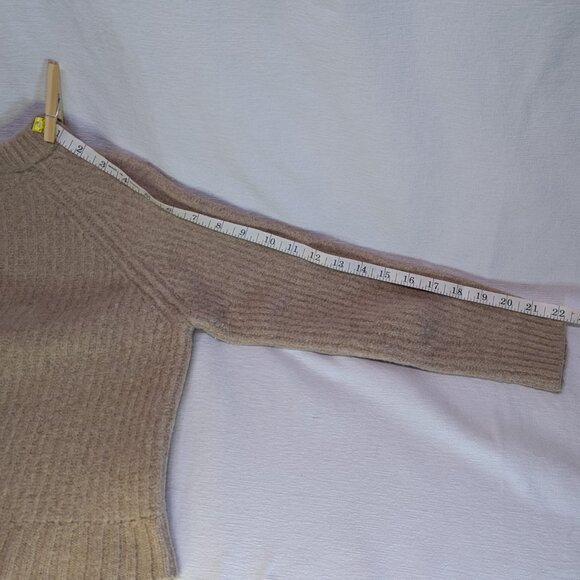 TILLEY 100% RWS Wool Sweater Size Medium Crop Peach Pastel - Picture 7 of 8